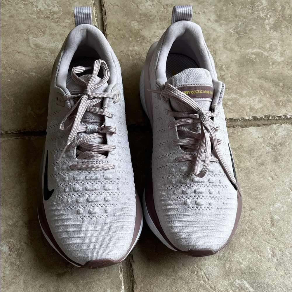 Nike women’s runners